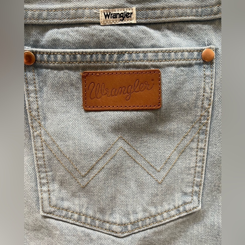 Wrangler worldwide 661 high rise wide leg jeans - Picture 7 of 14